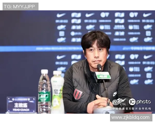 成都足球队在冠军赛中的强势表现与未来展望分析