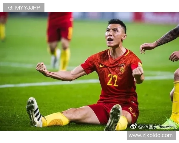 足球明星与女同桌的甜蜜瞬间精彩图片分享 足球明星与女同桌的甜蜜瞬间精彩图片分享