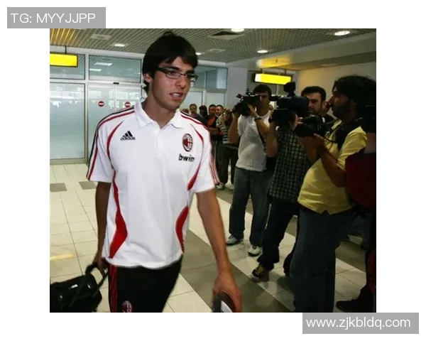 足球明星为何普遍近视背后的原因与影响解析 足球明星为何普遍近视背后的原因与影响解析